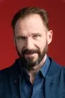 Ralph Fiennes isM / Gareth Mallory
